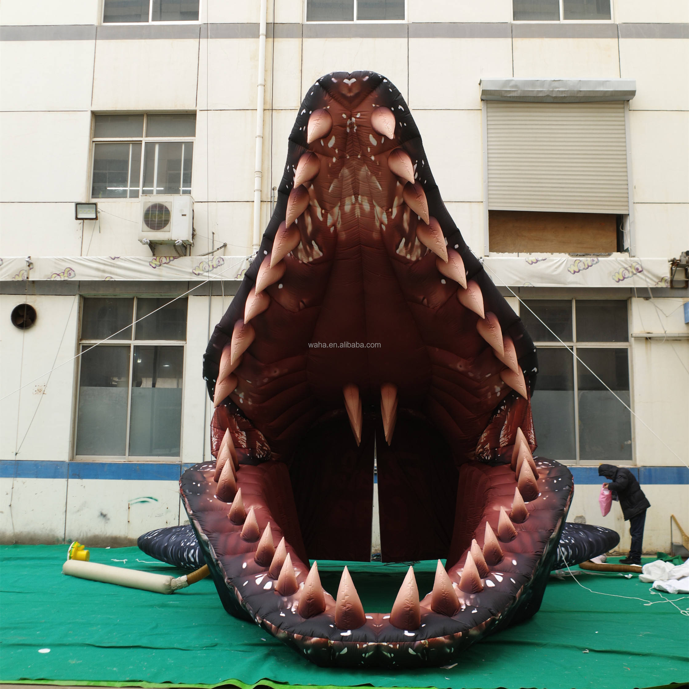 Giant Inflatable Dinosaur Mouth Tunnel, Realistic T-Rex/Monster Head Inflatable Arch for Events