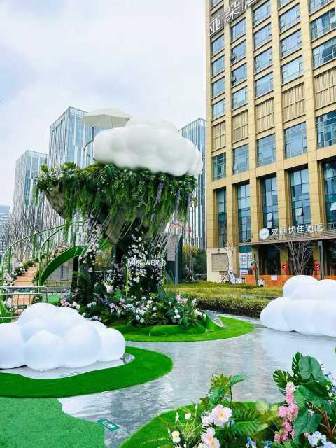 Brand Custom IP Inflatable for Commercial Decoration, Retail Advertising & Themed Large Event Decor