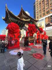 Brand Custom IP Inflatable for Commercial Decoration, Retail Advertising & Themed Large Event Decor