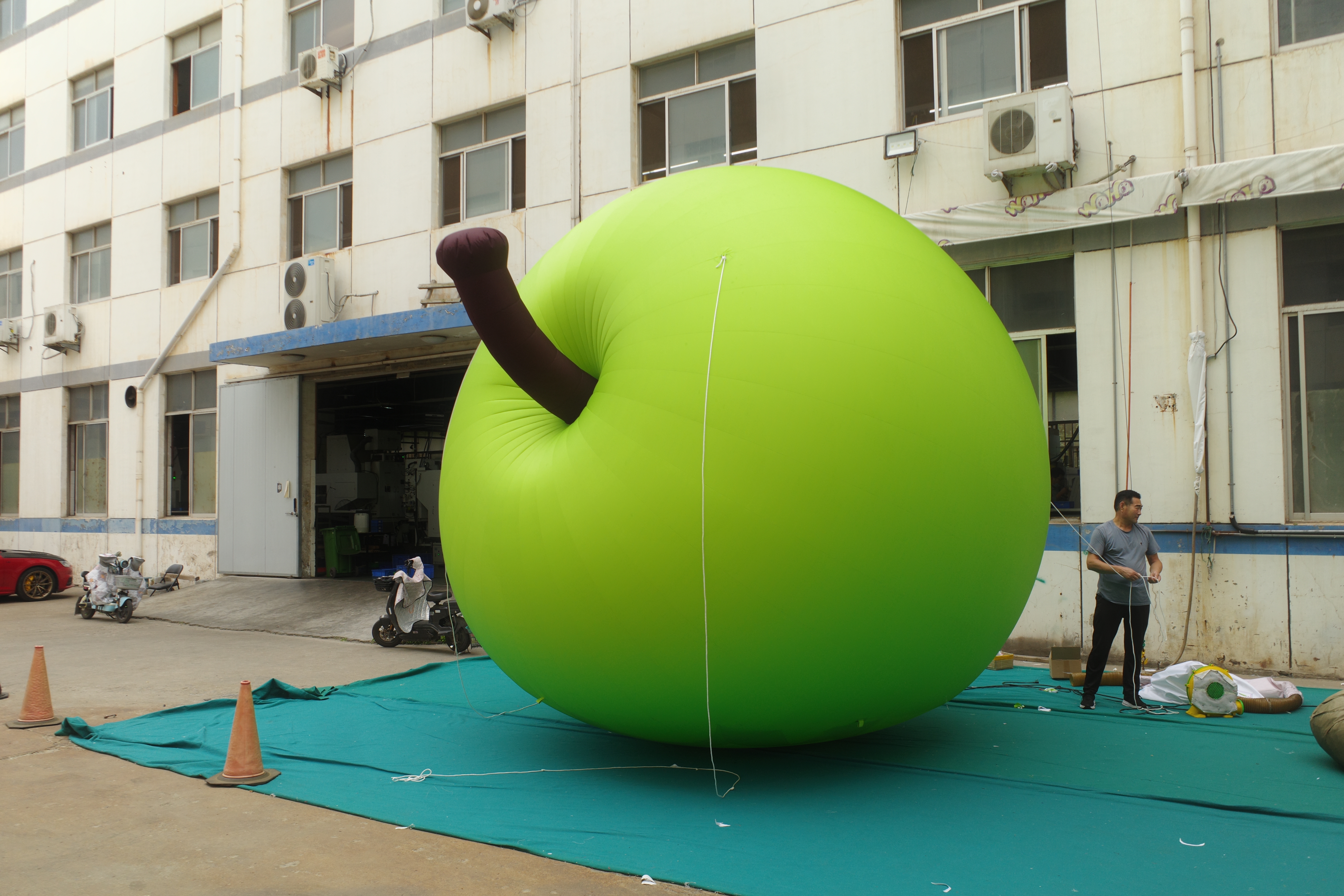 Brand Custom IP Inflatable for Commercial Decoration, Retail Advertising & Themed Large Event Decor