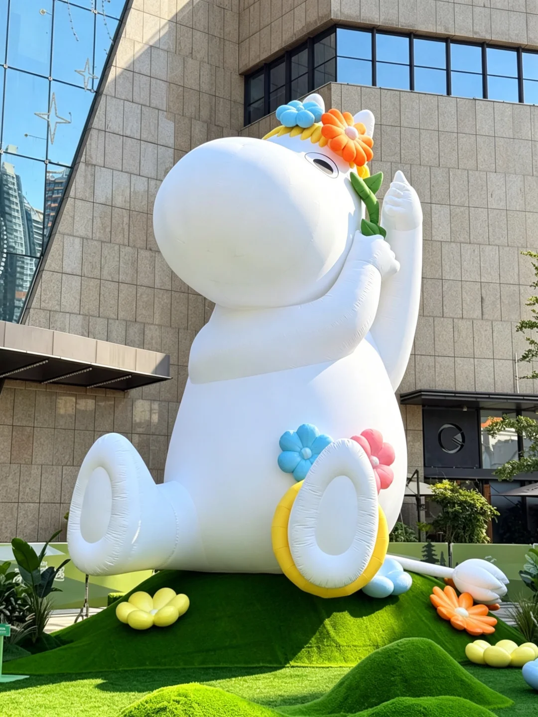 Brand Custom IP Inflatable for Commercial Decoration, Retail Advertising & Themed Large Event Decor