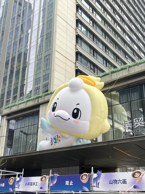 Brand Custom IP Inflatable for Commercial Decoration, Retail Advertising & Themed Large Event Decor