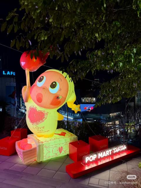 Customized Inflatable Pink Dinosaur Art Installation for Commercial Decoration, Mall Advertising & Large Scale Events