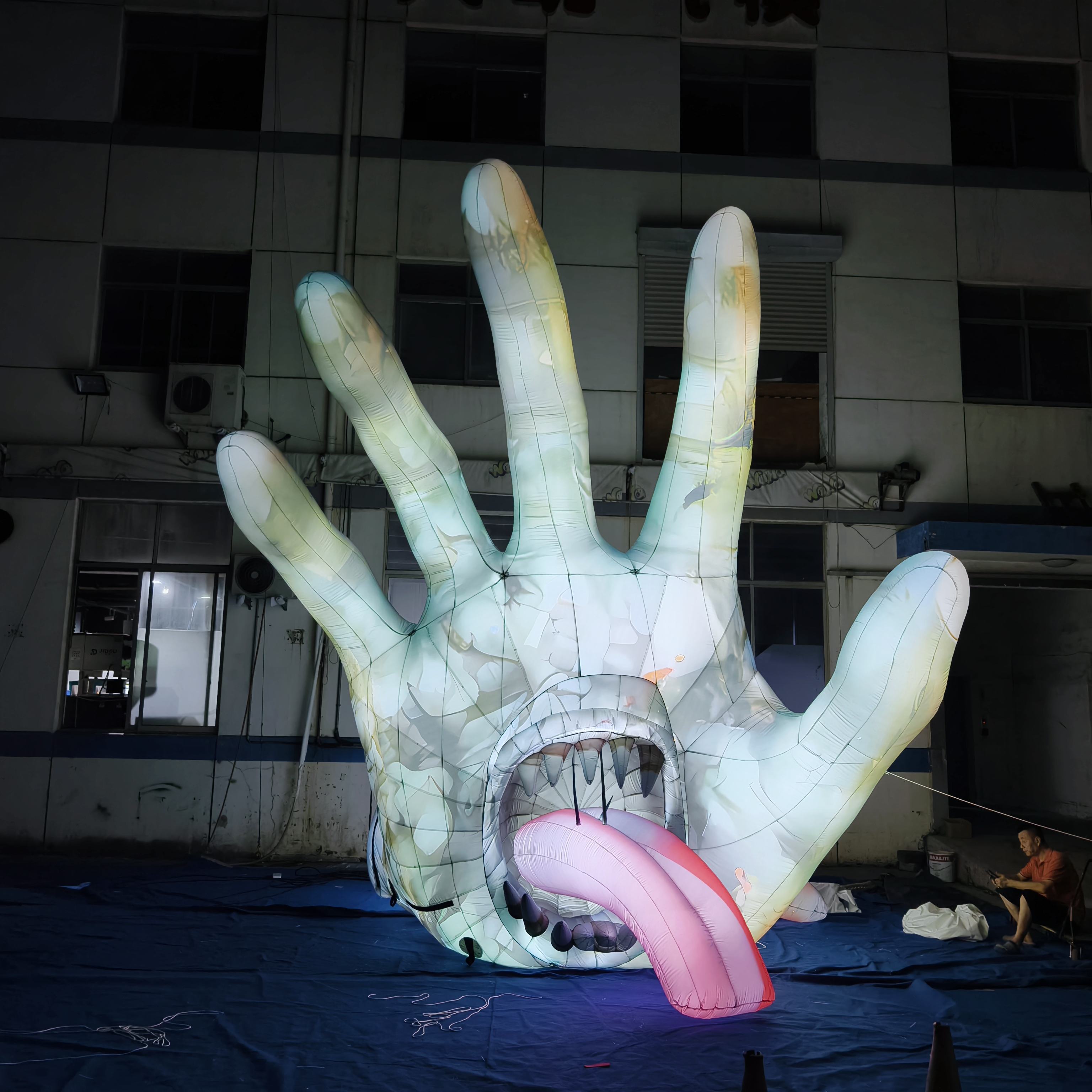 Customized Luminous Inflatable Ghost Hand Giant LED Monster Hand for Night Time Haunted House Decor