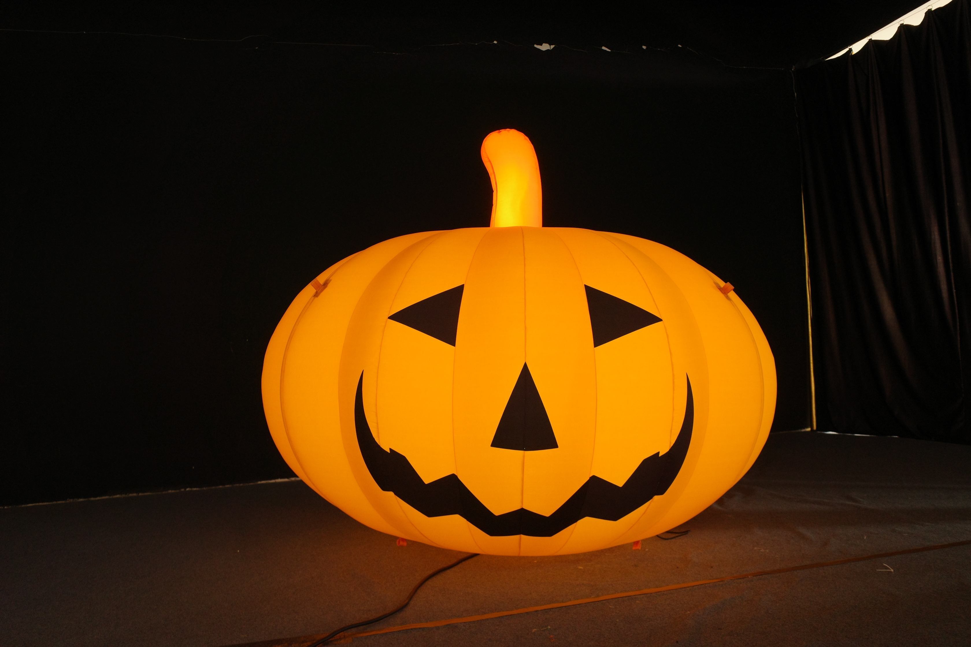 High Quality Custom Inflatable Scary Face Pumpkin Prop for Halloween Celebration & Commercial Exhibition