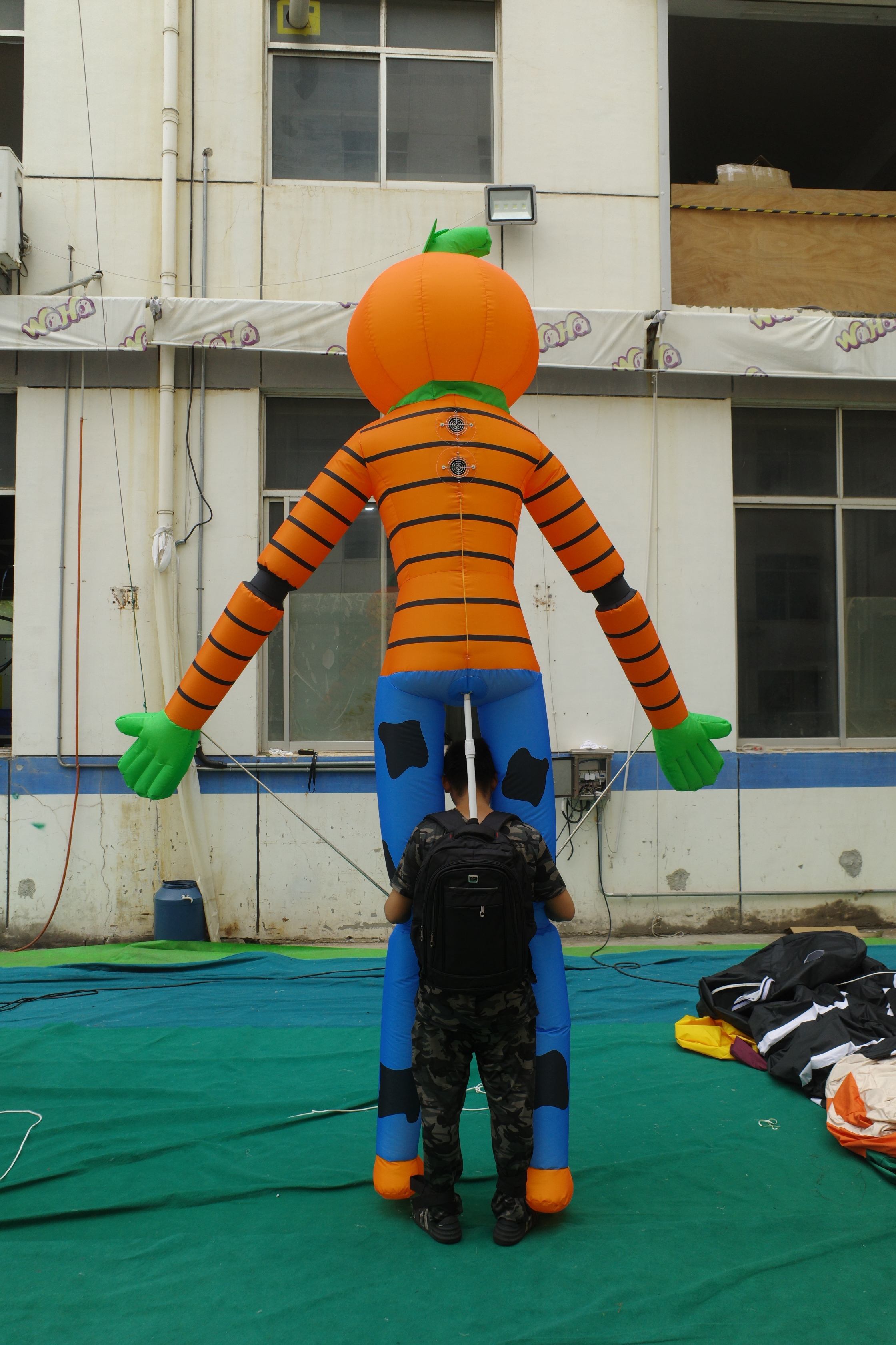 Customized Inflatable Giant Walking Pumpkin Man  | Inflatable Factory for Halloween, Carnival & Parade Decoration