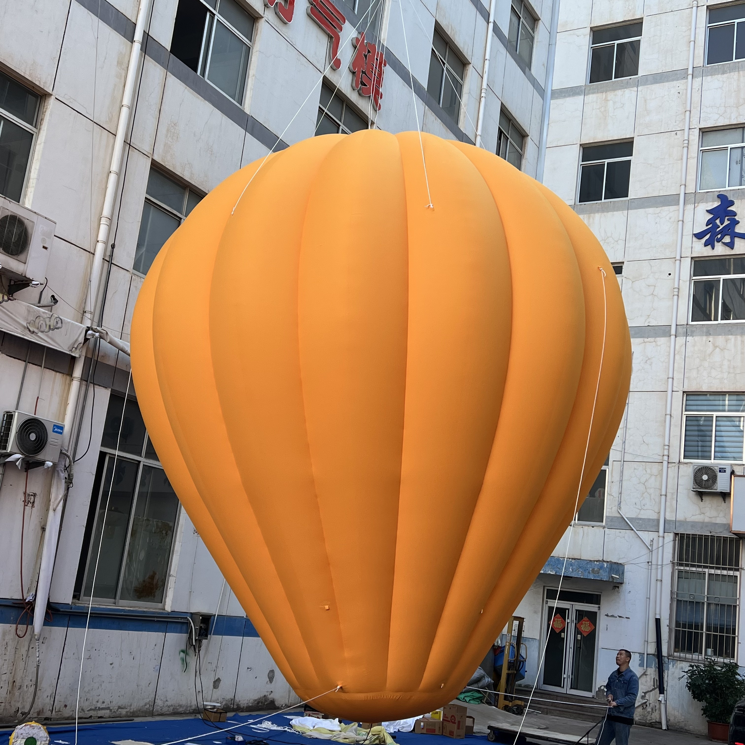 Inflatable Hot Air Balloon with LED Light Custom Design OEM Durable PVC for Night Event Commercial Display