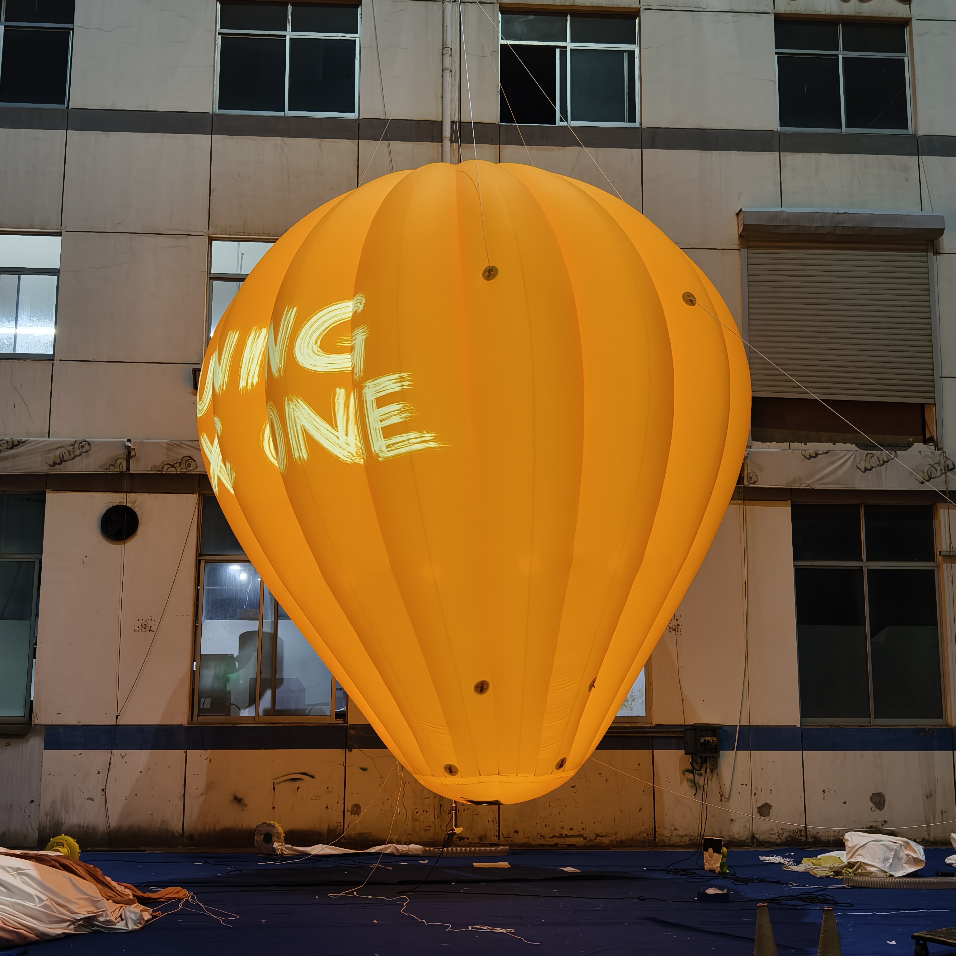 Inflatable Hot Air Balloon with LED Light Custom Design OEM Durable PVC for Night Event Commercial Display