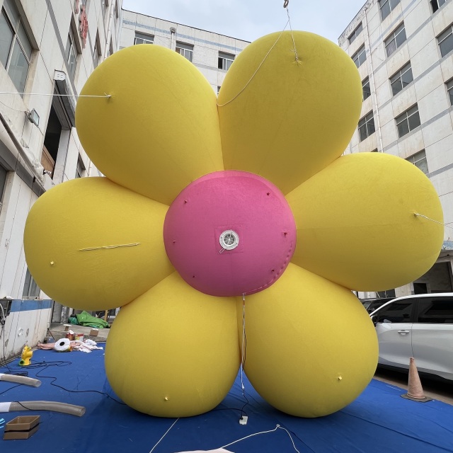 Custom Velvet Yellow Flower Inflatable Decoration for Mall Display Decoration | Professional Inflatable Factory Manufacturer