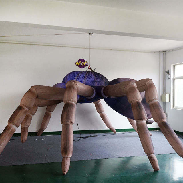 Illuminated Realistic Tarantula Inflatable Sculpture for Festival Display Decoration | OEM Inflatable Factory