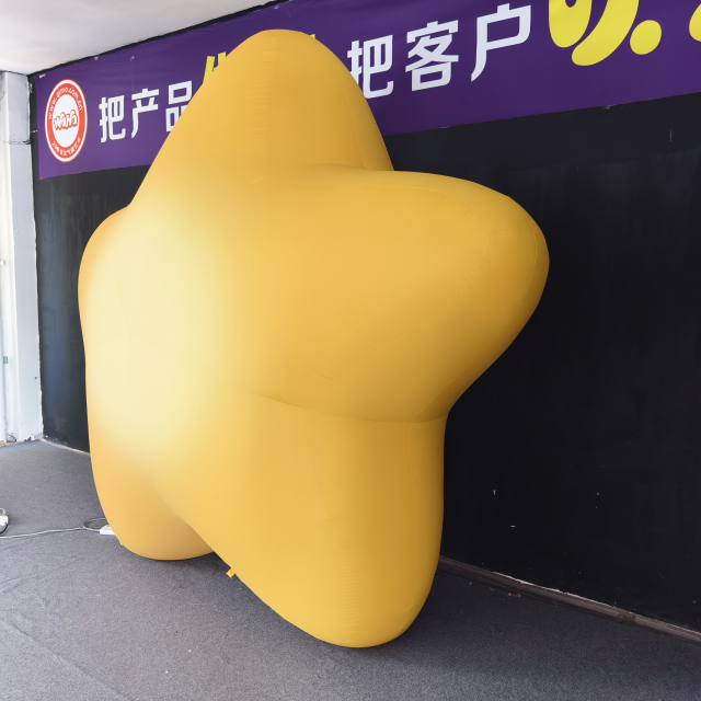 Giant Illuminated Star Inflatable Sculpture for Mall Display Decoration | OEM Inflatable Factory
