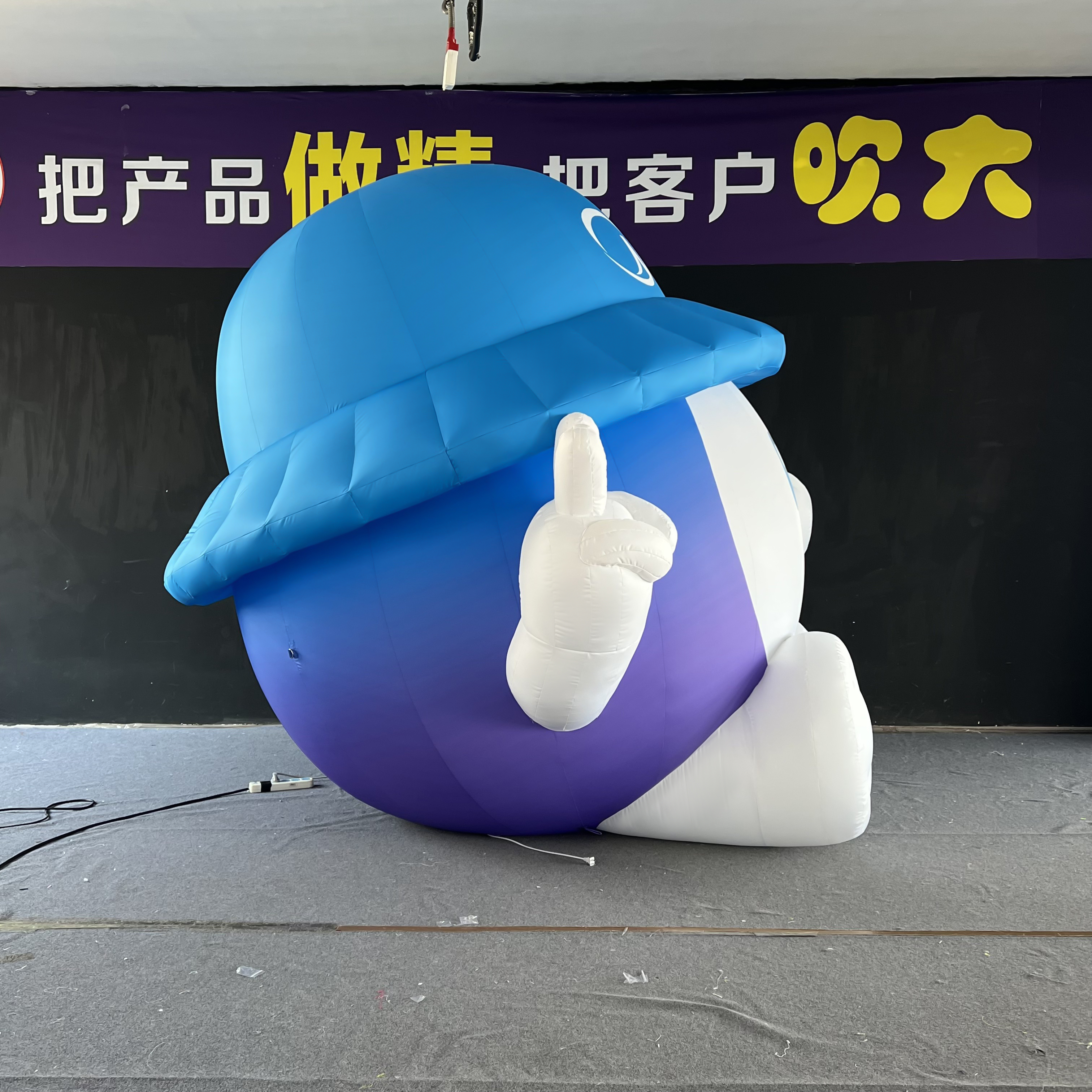 Custom Home Appliance Brand Mascot Inflatable Decoration for Mall Event Display Decoration Professional Inflatable Factory