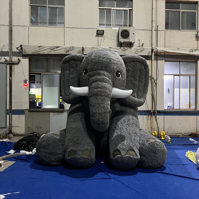 Custom Giant Plush Elephant Inflatable Decoration for Mall Event Display Decoration Professional Inflatable Factory Manufacturer