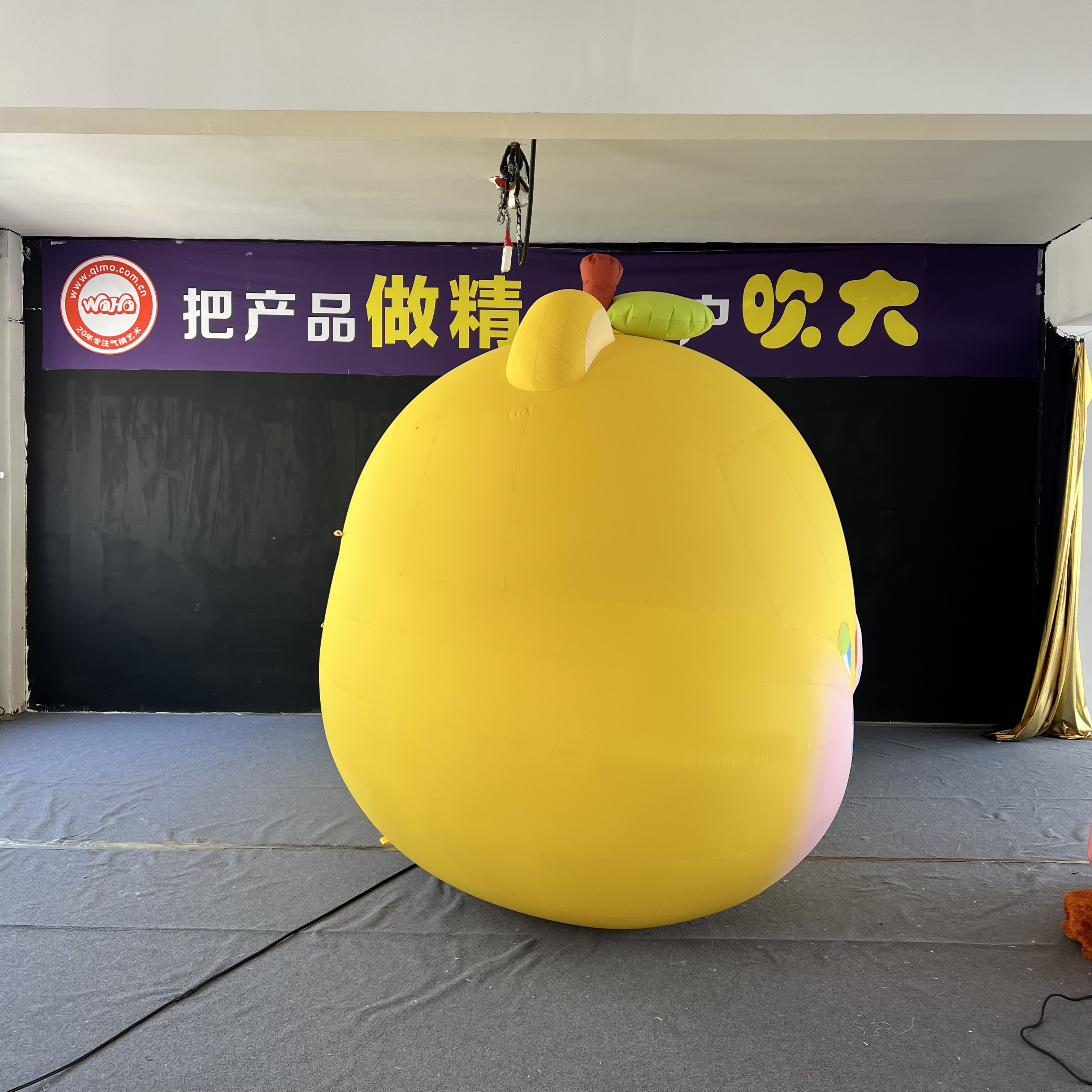 Custom Giant Waterproof Inflatable Chipmunk IP Mascot, Outdoor Decor for Mall Park & Festival Promotion