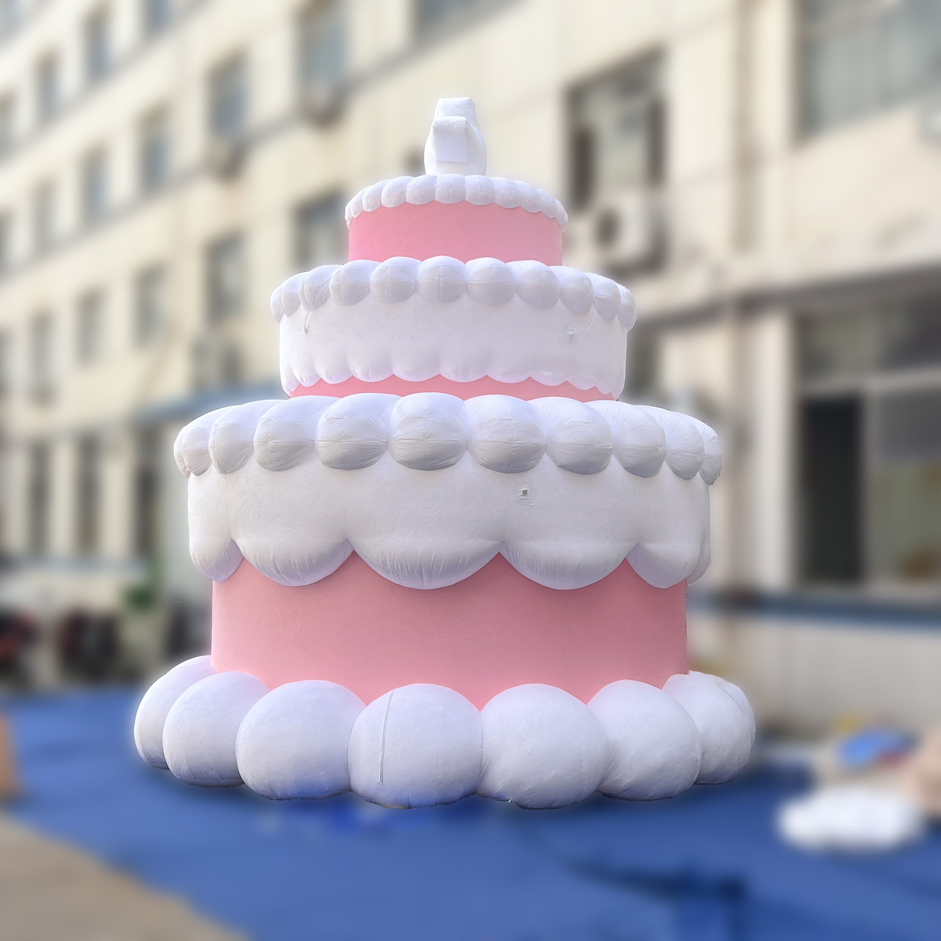 Custom Inflatable Birthday Cake Prop, Waterproof Inflatable Model for Festival Parade & Holiday Promotion Events