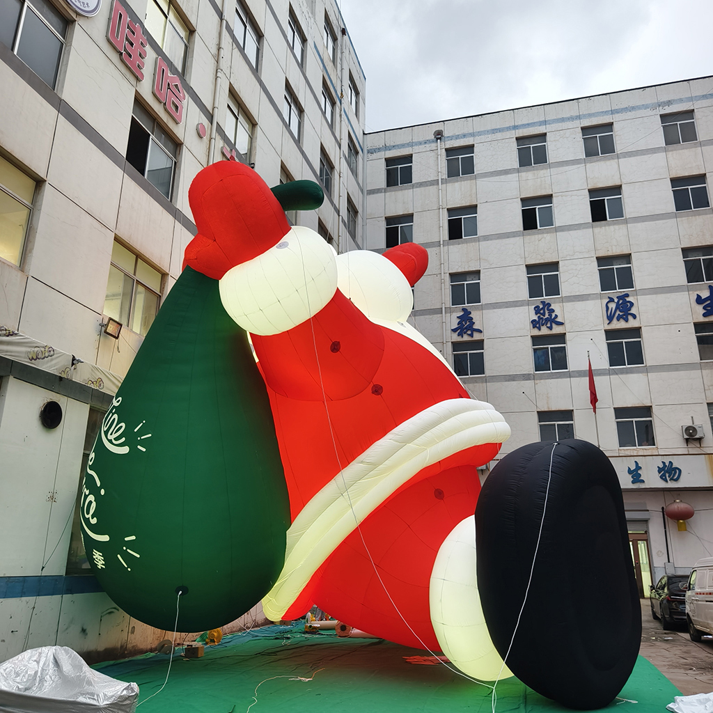 Giant Inflatable Santa Claus Model for Christmas Holiday Decorations, Outdoor Displays, Shopping Mall Events and Festive Celebrations