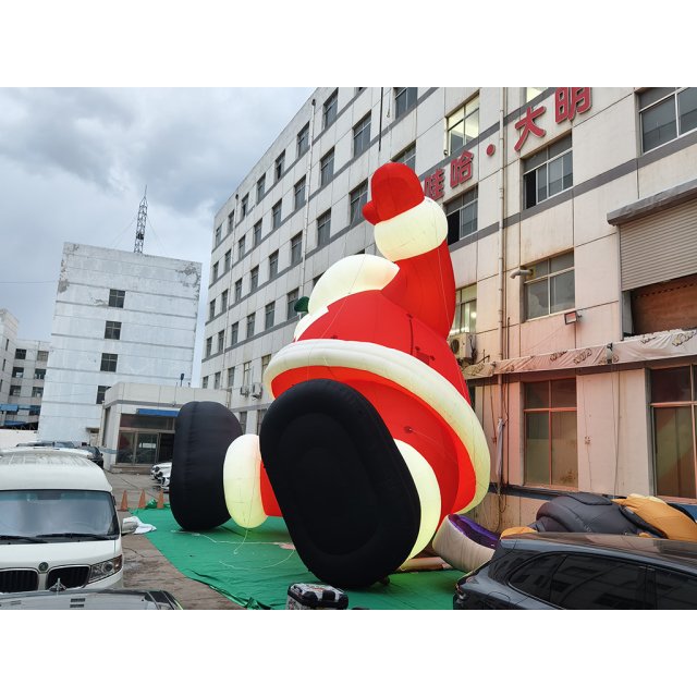 Giant Inflatable Santa Claus Model for Christmas Holiday Decorations, Outdoor Displays, Shopping Mall Events and Festive Celebrations
