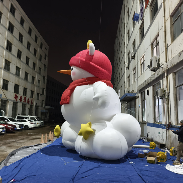 Large Inflatable Snowman Christmas Decoration for Holiday Parties, Outdoor Displays, Shopping Mall Events and Festive Celebrations