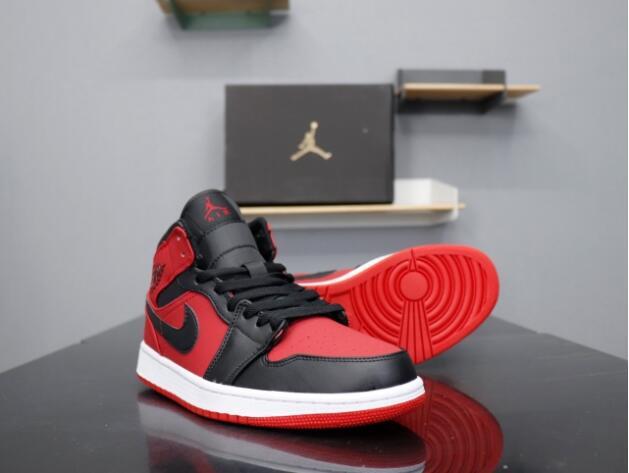 NK AJ 1 MID 554725-124