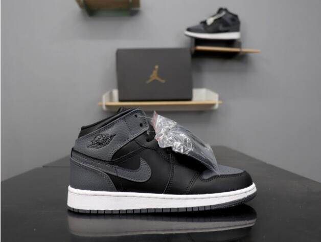 NK AJ 1 MID 554725-124