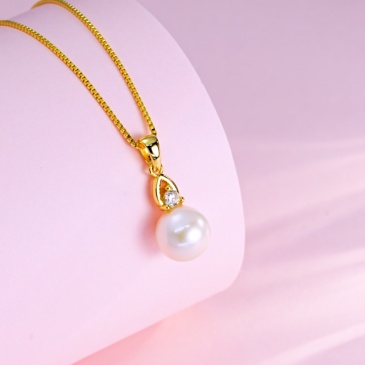 9-10mm Freshwater White Pearl Vacation Pendant Necklace