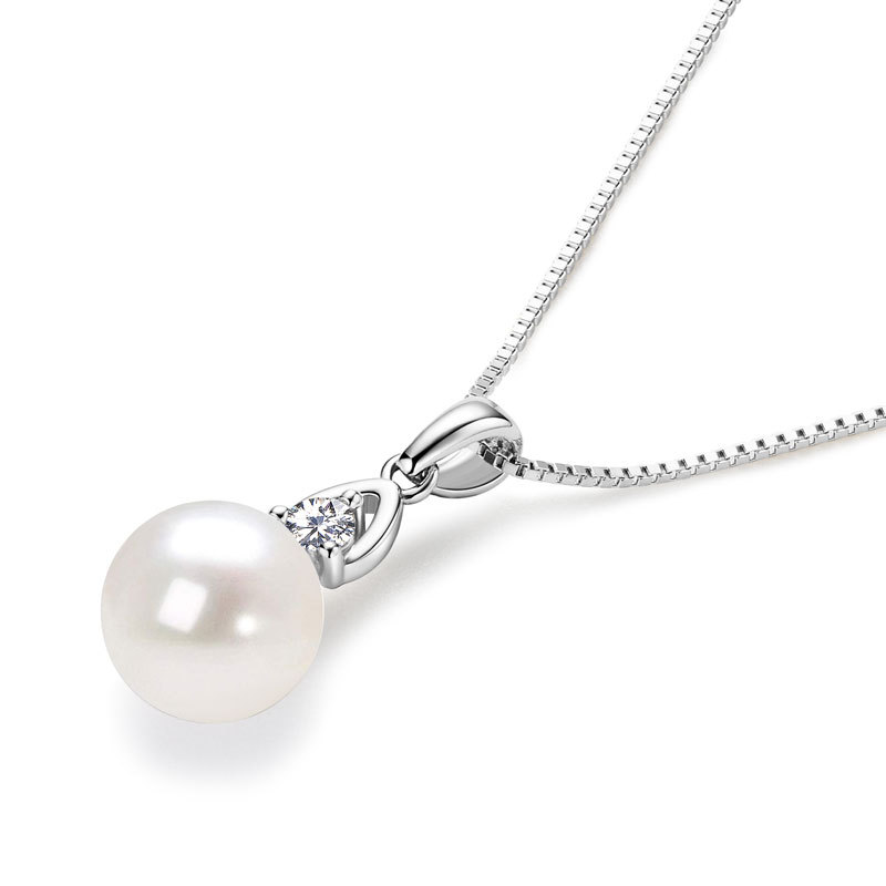 9-10mm Freshwater White Pearl Vacation Pendant Necklace