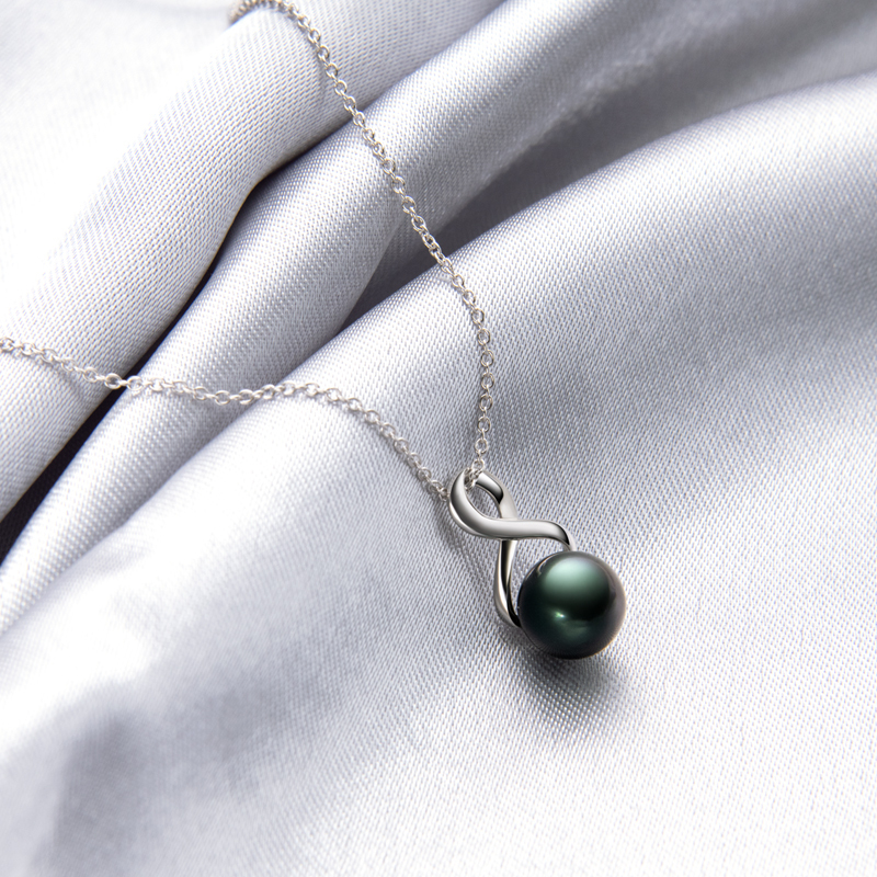 9-9.5 mm Natural Tahitian Black Pearl Infinity Pendant Necklace