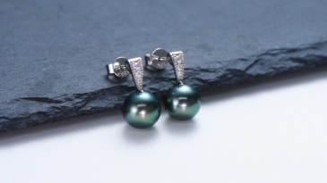 Natural 9-10 mm Tahitian Black Pearl with Moissanite Accents Stud Earrings