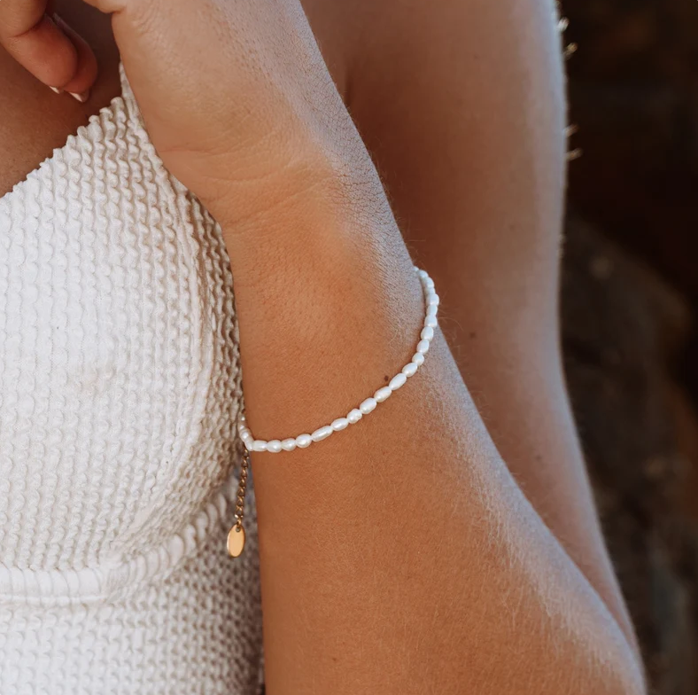 5-6mm X 6-8mm Natural Freshwater Spiral Beads Bracelet