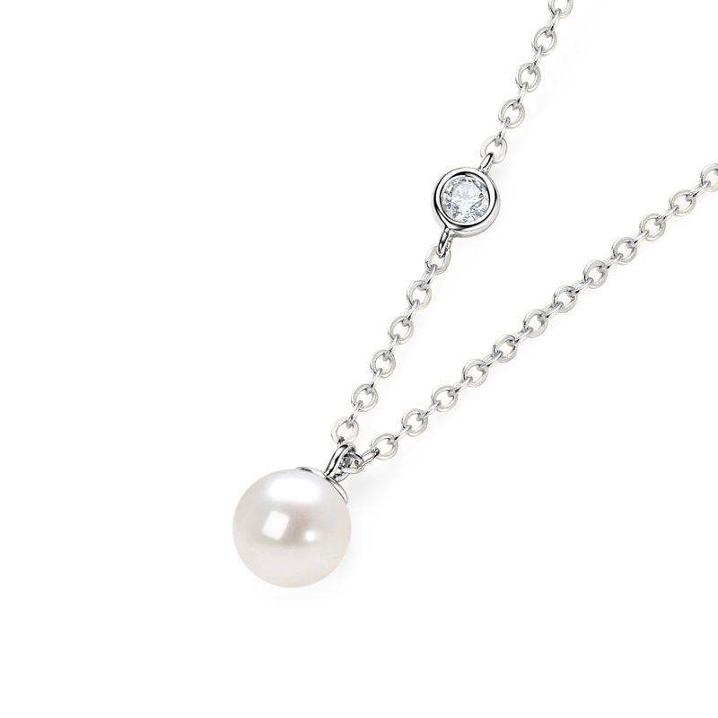 7 mm Freshwater Pearl Pendant with 3 mm Zircon Stone Necklace