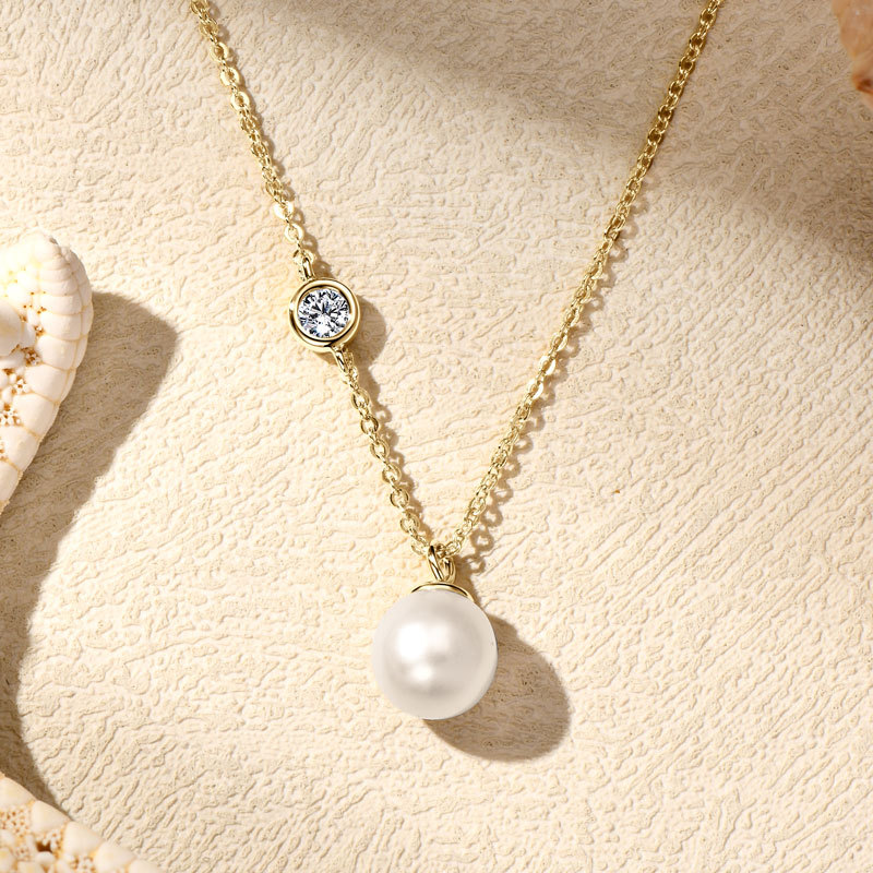 7 mm Freshwater Pearl Pendant with 3 mm Zircon Stone Necklace