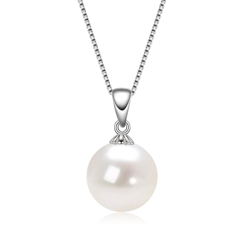 Classic 9-10 mm Freshwater White Pearl Pendant Necklace