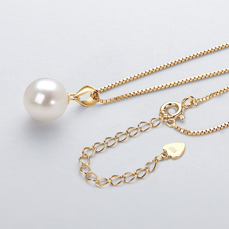 Classic 9-10 mm Freshwater White Pearl Pendant Necklace