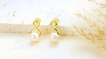 9-9.5 mm Natural Freshwater Pearl Infinity Pendant Necklace & 7.5-8 mm Earrings Jewelry Set