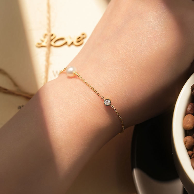 6-6.5 mm Natural Freshwater Pearl & 3 mm Cubic Zirconia Link Chain Bracelet