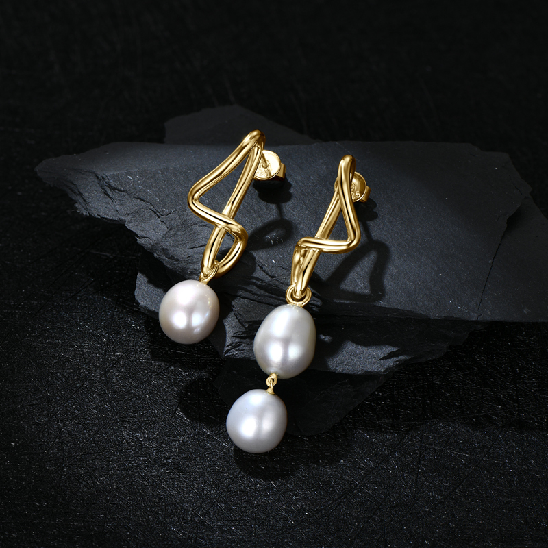 8-9 mm Freshwater Irregular Pearl Drop Earrings