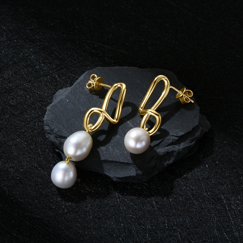 8-9 mm Freshwater Irregular Pearl Drop Earrings