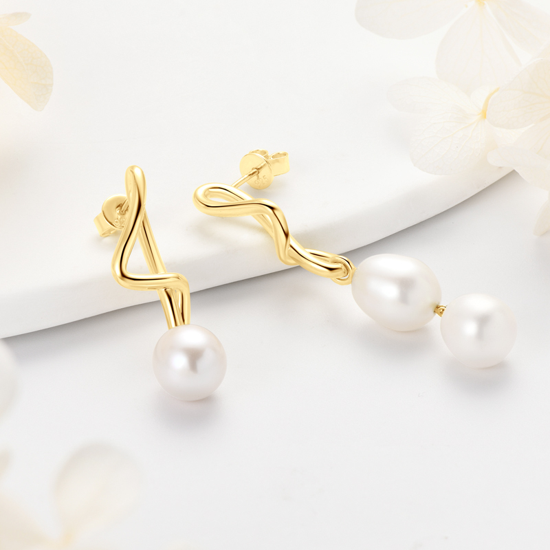 8-9 mm Freshwater Irregular Pearl Drop Earrings