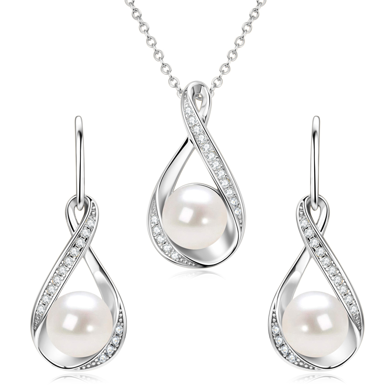 Freshwater pearl infinity pendant and earrings jewelry set
