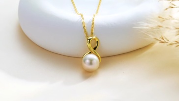 9-9.5mm Round Shape Freshwater Pearl Pendant Necklace