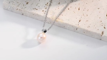 8 mm Freshwater Pearl Pendant Necklace