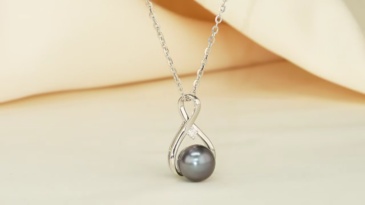 Elegant 9-10 mm Tahitian Black Pearl Infinity Pendant Necklace with 2 mm Moissanite