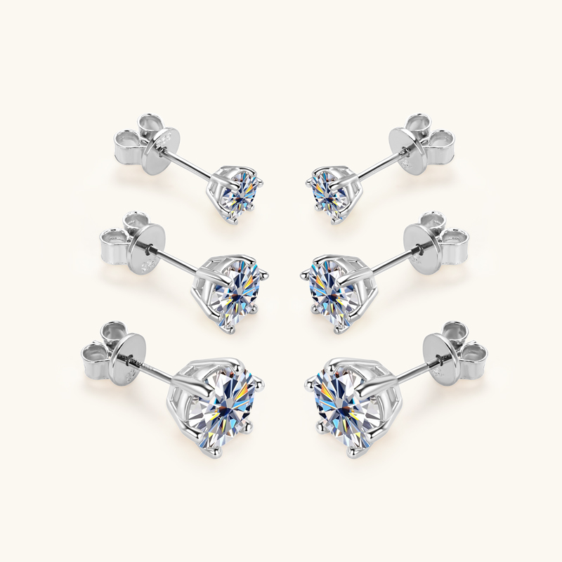 Classic 6-Prong Round Brilliant Cut  VVS Moissanite Stud Earrings