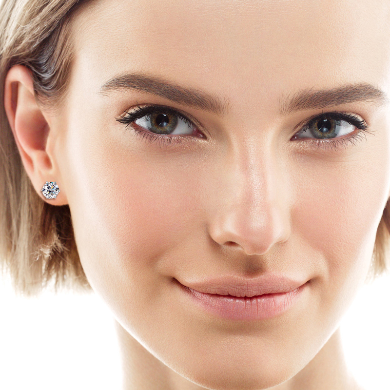 Classic 6-Prong Round Brilliant Cut  VVS Moissanite Stud Earrings