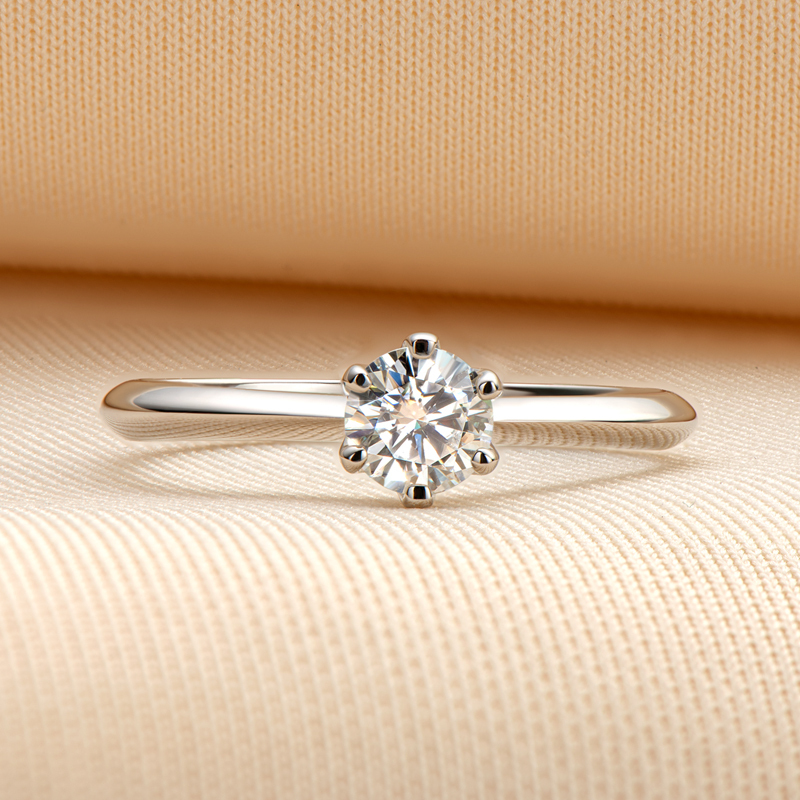Classic 6-Prong Round Cut Moissanite Solitaire Engagement Ring