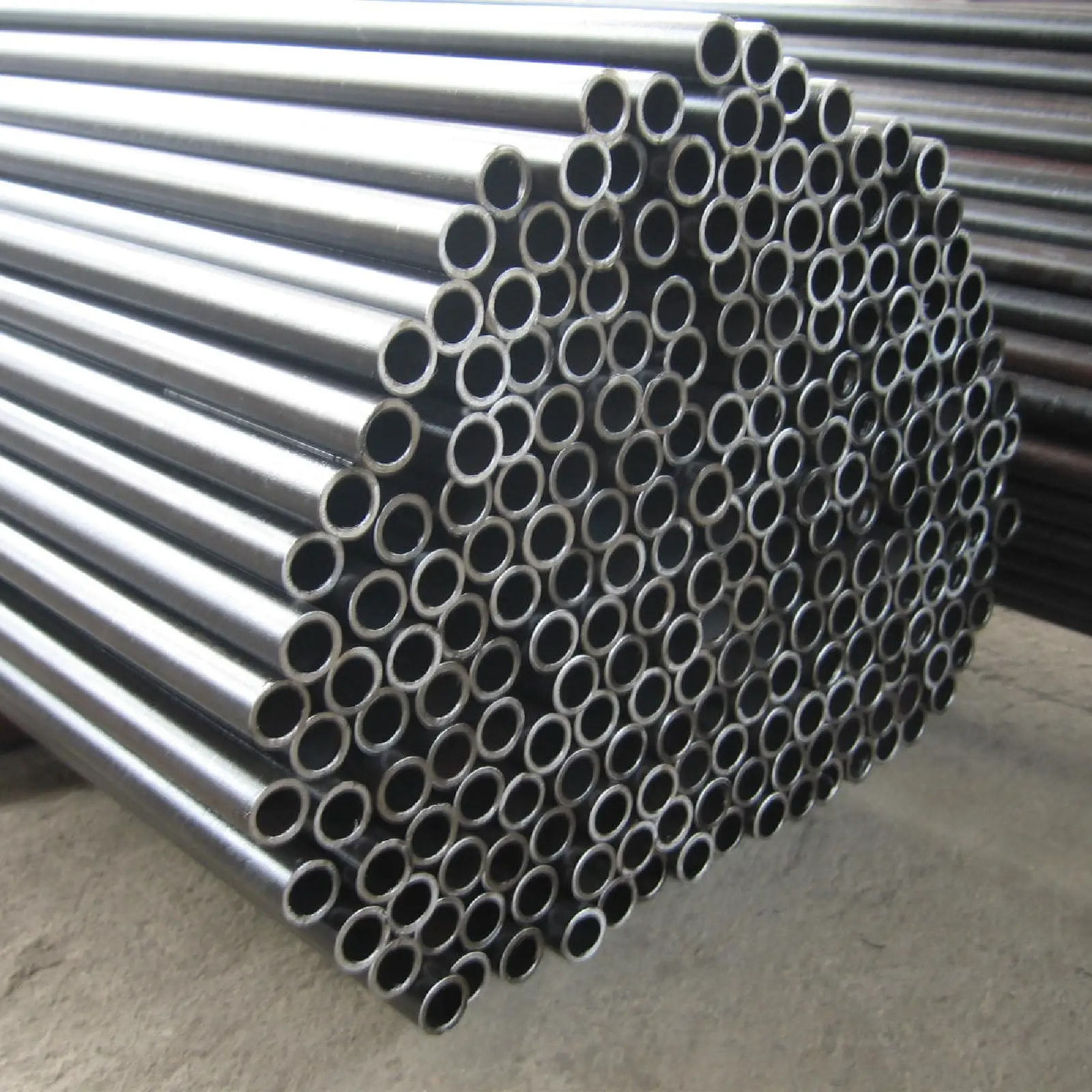 Factory price high quality 304 316L welded thin wall stainless steel pipe for water supply system Stainless Steel Pipes Material Steel 201 316 304 Stainless Steel Welded Square Pipe