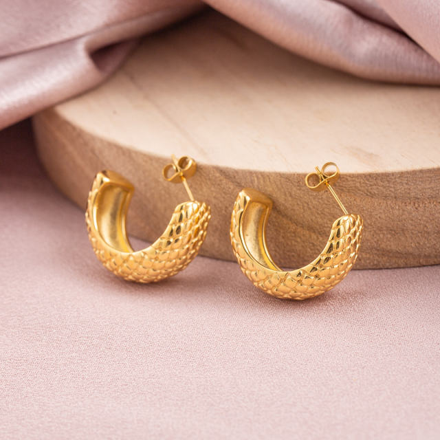 Stainless Steel 18K Gold Vacuum Plated Textured Chunky C Hoop Earrings Puffy Studs Hypoallergenic for Women