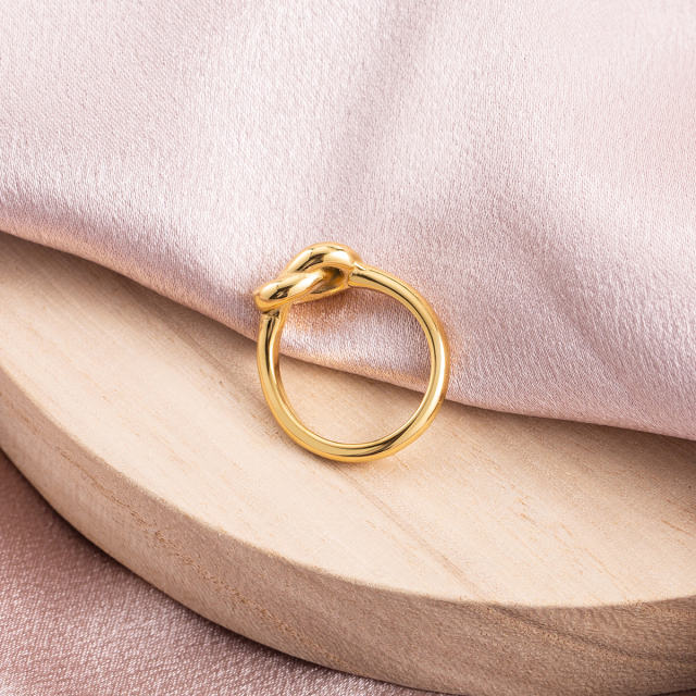 Minimalist Knot Ring 18K Gold Plated Stainless Steel Love Knot Eternity Promise Jewelry Hypoallergenic for Women