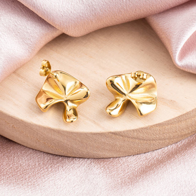 18K Gold Plated Stainless Steel Wavy Stud Earrings for Women, Tarnish Free Abstract Geometric Twisted Ripple Small Earrings