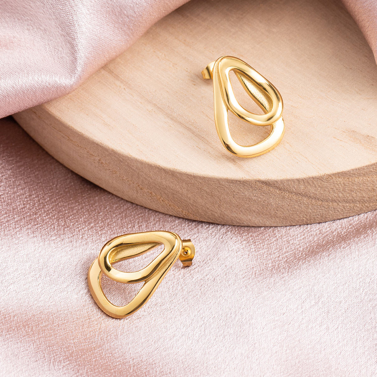 18K Gold Plated Stainless Steel Stud Earrings for Women, Geometric Teardrop Double Intertwined Statement Earrings, Hypoallergenic Fashion Jewelry